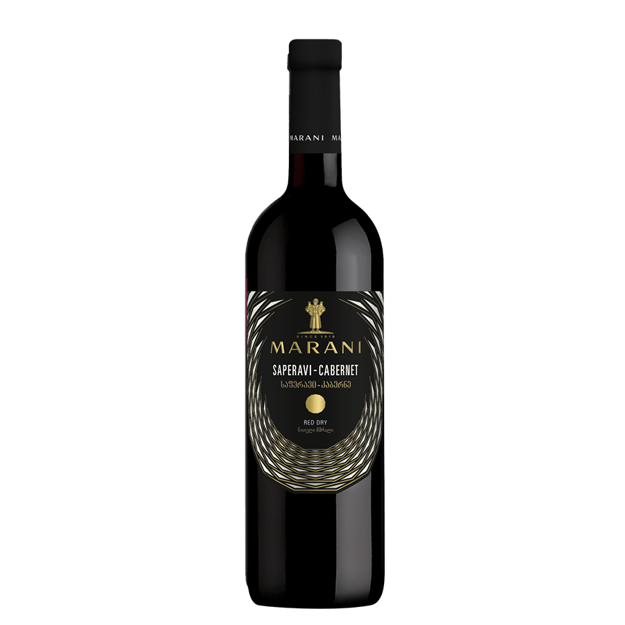 Marani SAPERAVI CABERNET Georgischer trockener Rotwein – 2022 - 0,75 l. Marani Saperavi Cabernet – Georgischer trockener Rotwein, der die Kraft des Saperavi mit der Eleganz des Cabernet verbindet, vollmundig, strukturiert und perfekt ausgewogen. Eine Flasche Marani SAPERAVI CABERNET Georgischer trockener Rotwein – 0,75 l mit elegantem Etikett.