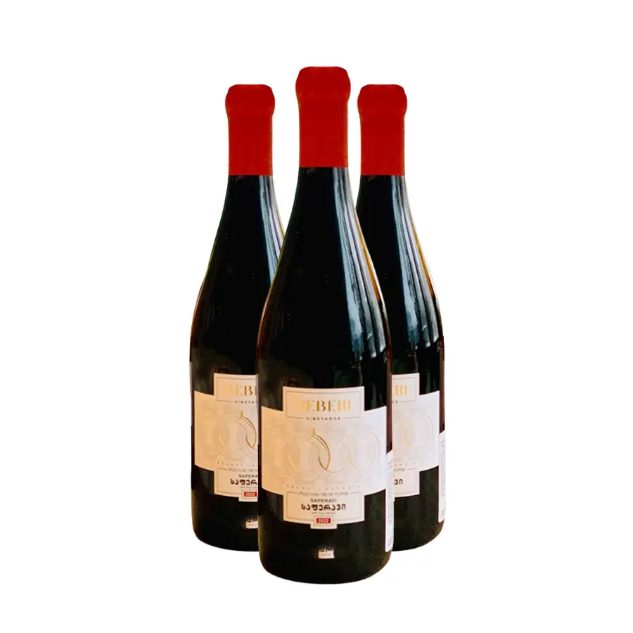 3x Beberi – Premium Saperavi Rotwein trocken Drei Flaschen Premium Saperavi vom kleinen Familienweingut Beberi – das ideale Format, um ehrliche, handgemachte Produktion aus der Region Sagarejo in Kachetien kennenzulernen, bevor man sich für den vollen Vorrat entscheidet. Tiefe Farbe, voller Geschmack reifer Brombeeren und feine Eichen- und Gewürznoten. 3x Beberi – Premium Saperavi Rotwein trocken